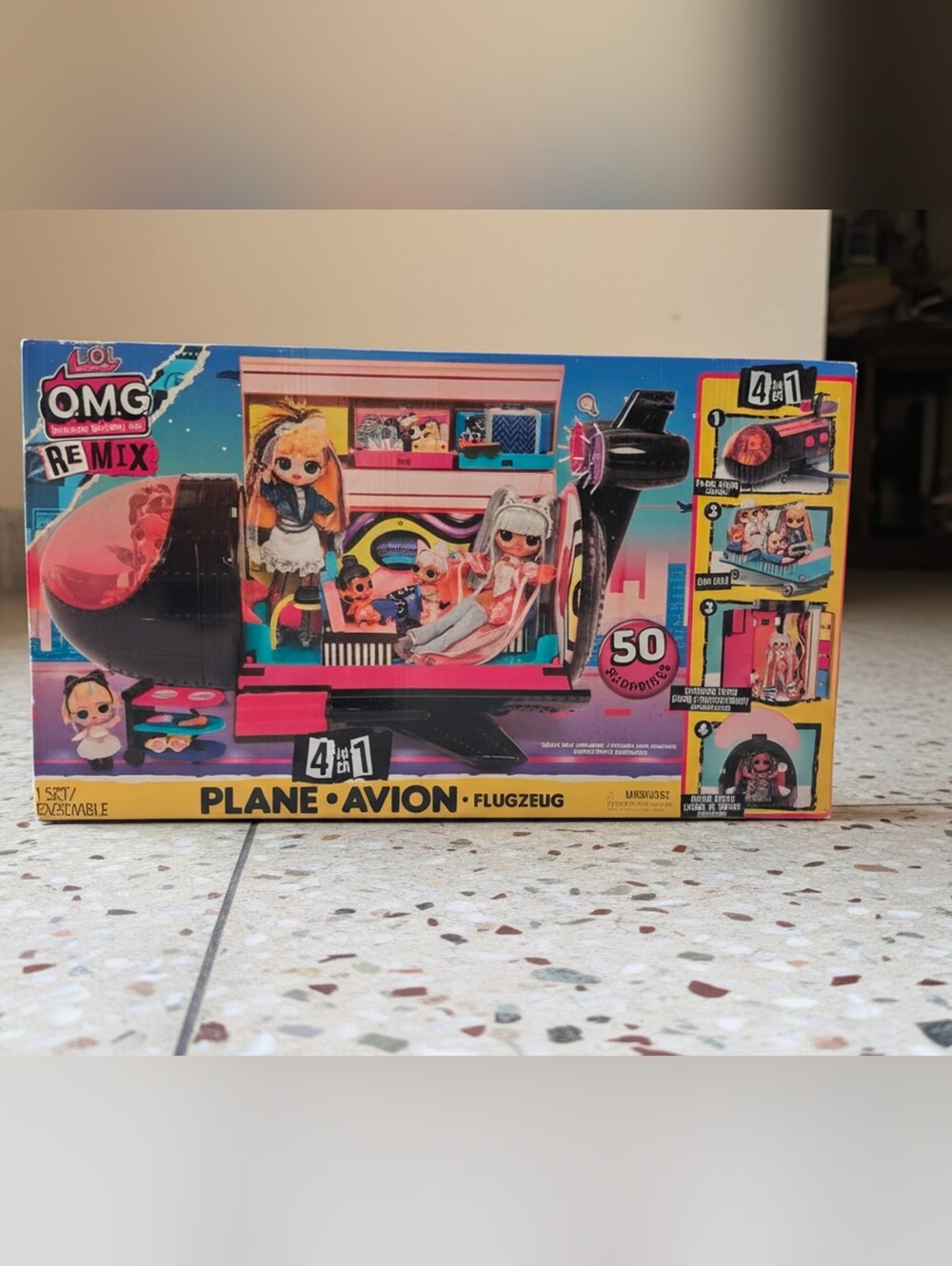 NIB L.O.L. Surprise! O.M.G. Remix 4-in-1 Plane With 50 Surprises